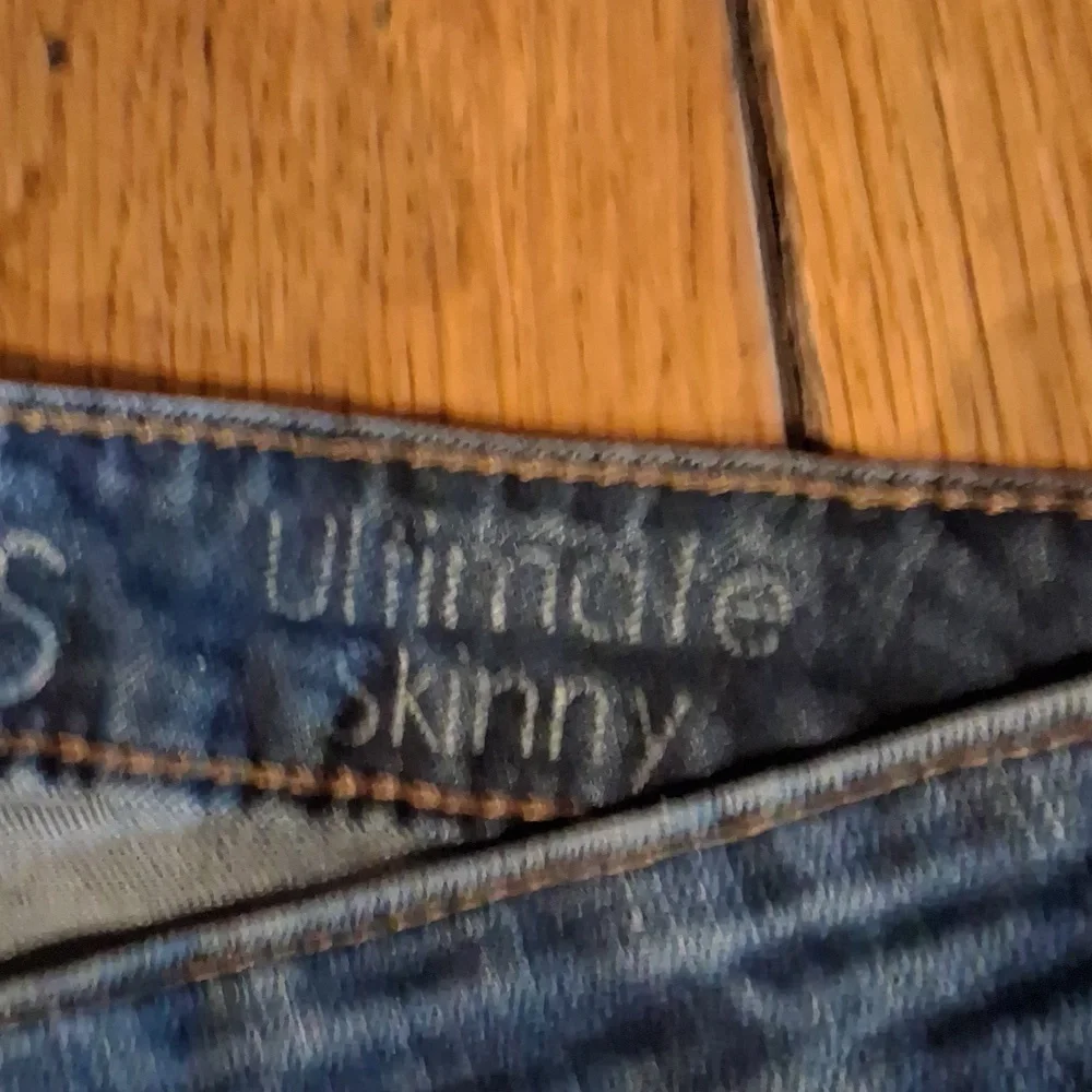 Calvin Klein Women's Denim Skinny Jeans - Picture 3 of 7